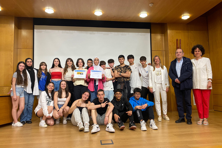 La clase 3ºC del IES Comercio, ganadora del concurso de cortometrajes “La solidaridad tiene un premio”, organizado por la Federación Riojana de Voluntariado Social