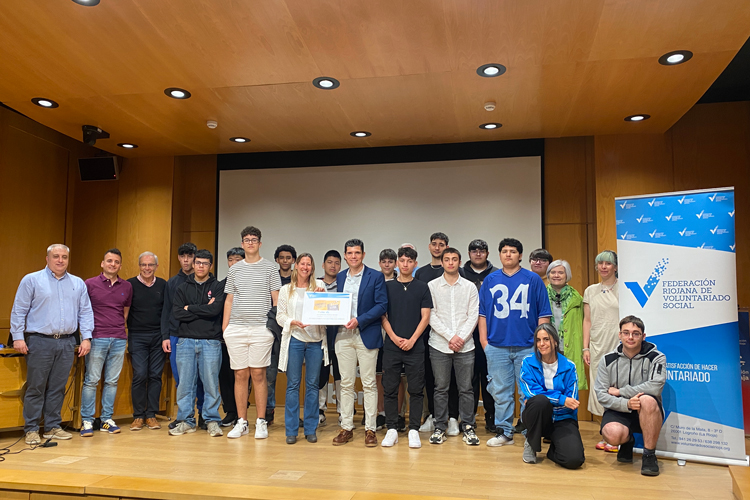 La clase de 2ºInformática del CPC Los Boscos, ganadora del XXV Concurso de Cortometrajes “La solidaridad tiene un premio”